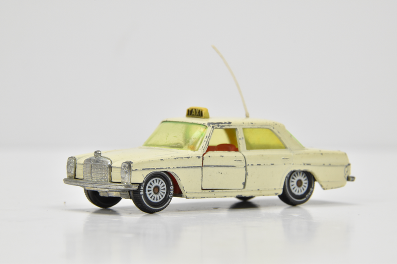 Illustration for article titled Ohio Toy Show Finds -- Awesome finds for only $1